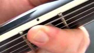 Guitar basics: Fretting tips lesson (beginner tuition)