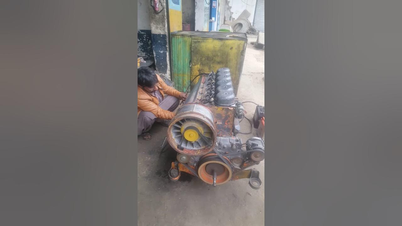 how engine starts - YouTube