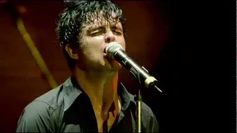 Green Day Wake Me Up When September Ends [ Live In England ]