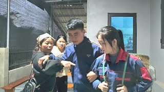 Download Lagu Helping a poor girl unexpectedly leads to strong opposition from my mother MP3