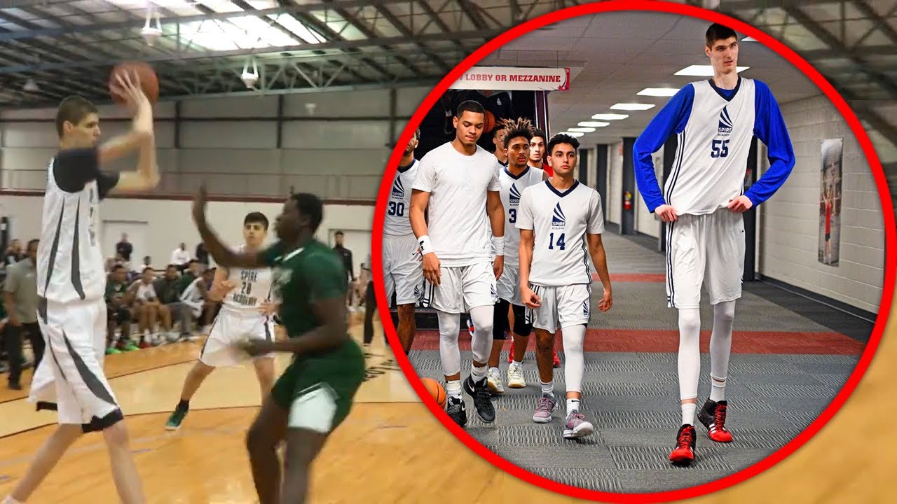 Introducing This 7'7 College Basketball Player YouTube