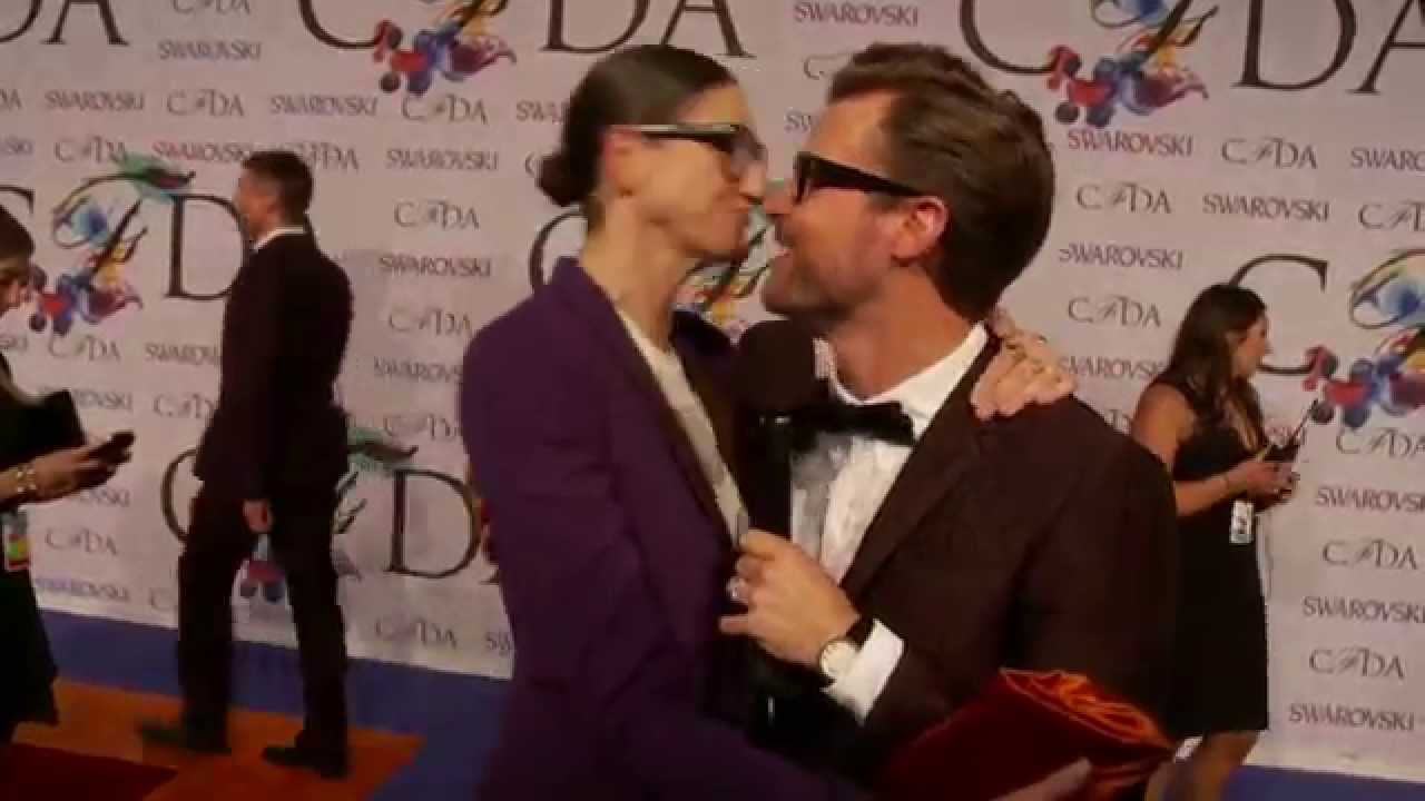 Jenna Lyons, Blake Lively and Jennifer Hudson Red Carpet Interviews at the CFDA Fashion Awards