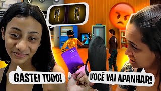 MINHA IRMÃZINHA FARPOU E TROLLOU MINHA MÃE NO X1 E DEU BRIGA PESADA! SOBROU ATÉ PRA MIM FREE FIRE! 😭