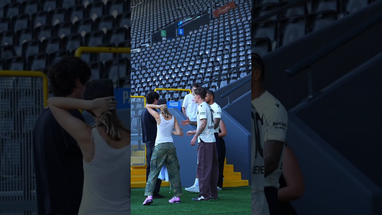 Behind the scenes of the third kit shoot 🤍🖤