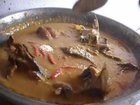 How to cook African peanut soup with smoked fish -...