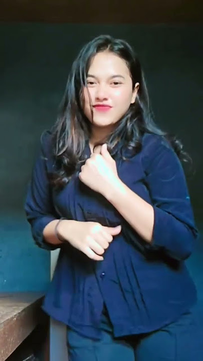 Mantappp!!! cewek cantik goyang seksi#feedshorts#goyang