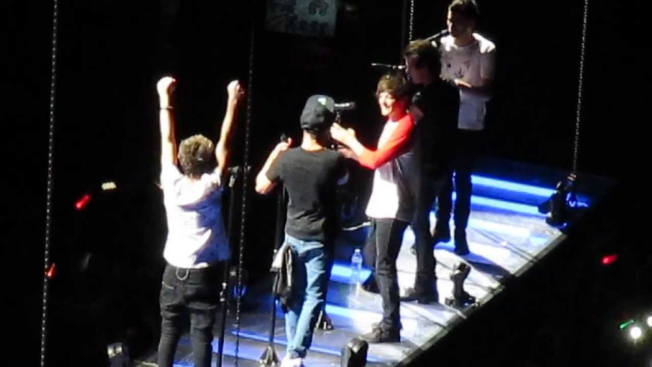 One Direction - Last First Kiss SYDNEY 24/10/13
