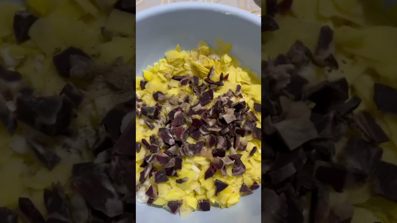 Слоенный пирог из сушенного мяса 