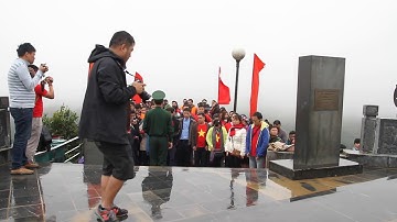 Nghi lễ chào cờ và hát Quốc ca trên cột cờ Lũng Cũ, Hà Giang   Địa đầu của Tổ Quốc