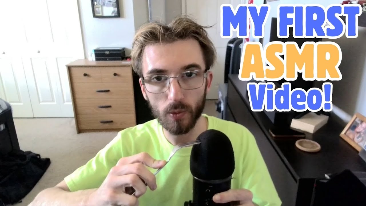 My First ASMR Video! | Mic Scratching + Soft Spoken 🎧💤