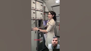 Pramugari Cantik Super Air Jet Lagi di Dalam Pesawat Persiapan Terbang