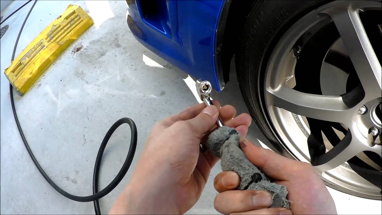 タイヤの空気圧のチェック頻度は 測定方法から入れ方まで徹底解説