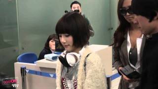 110310 SoShi @ Airport (sosion)