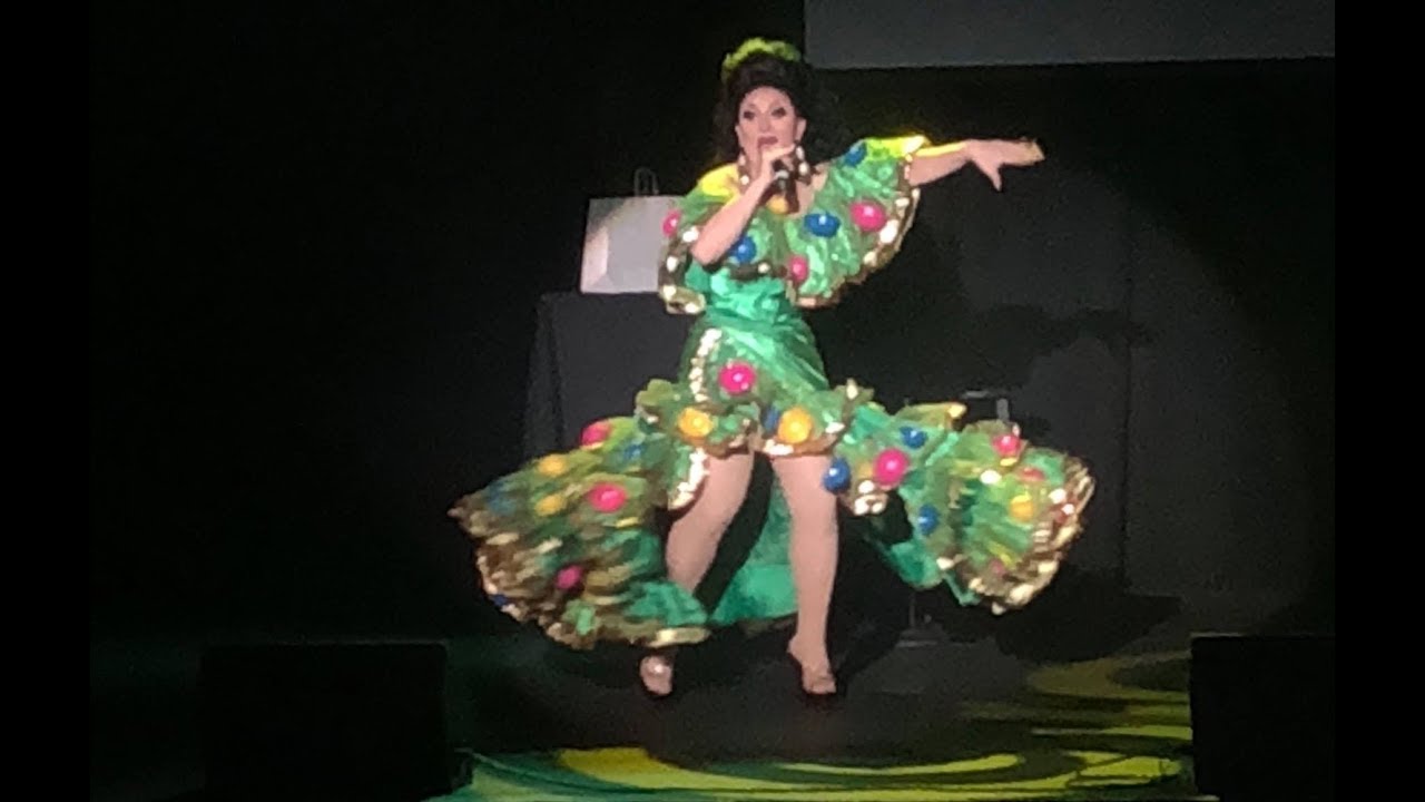 BenDeLaCreme & Jinkx Monsoon  - “Santa Fa La La” (Havana Parody)