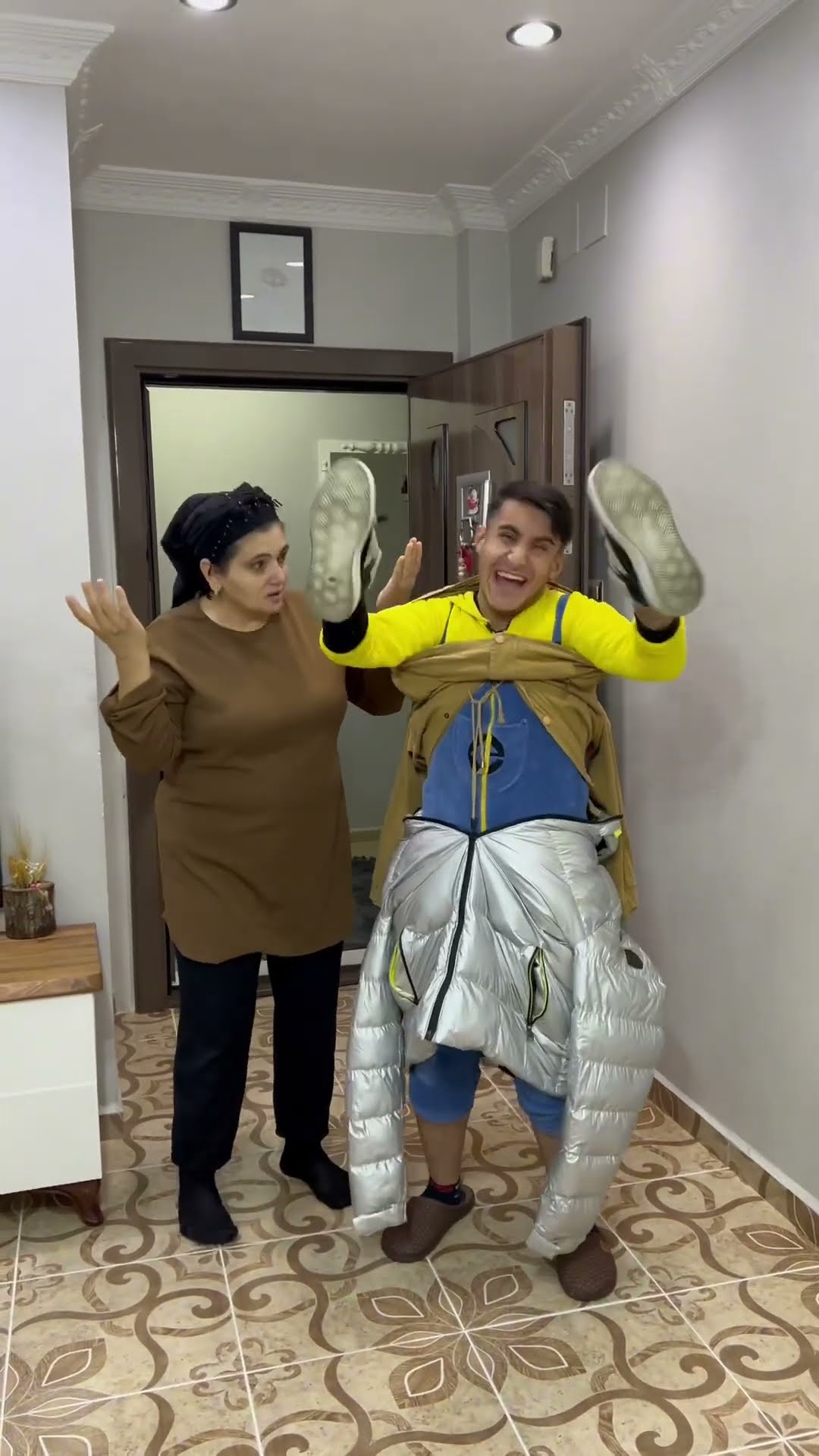 ABONE OLUN) ?????? ????????? Abonnieren) Пожалуйста подпишитесь veuillez vous abonne