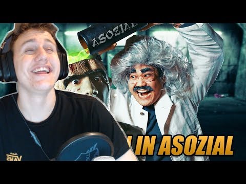 Julien Bam Halloween in Asozial - Reaction Erschrocken Ja Nein HAHA