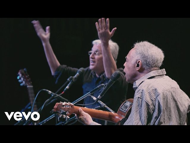 Caetano Veloso, Gilberto Gil - Filhos de Gandhi (Vídeo Ao Vivo) class=