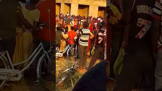 usikubali kuambiwa jione 2 viujinga IRA iwe Siri yako vitu