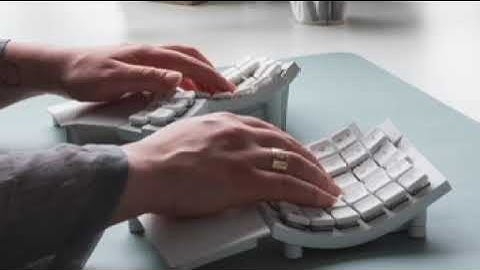 Glove80: The Incredibly Comfortable Ergonomic Keyboard
