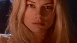 La Femme Nikita at home