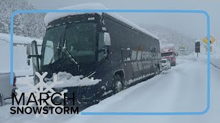 Ski bus stuck in Colorado's mountains for hours
