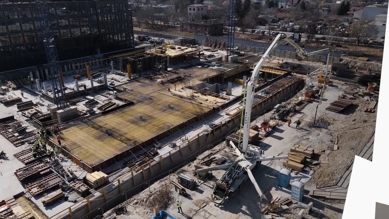 MILWAUKEE® MX FUEL™ Briefcase Concrete Vibrator and Screed Wet Concrete Testimonial YouTube