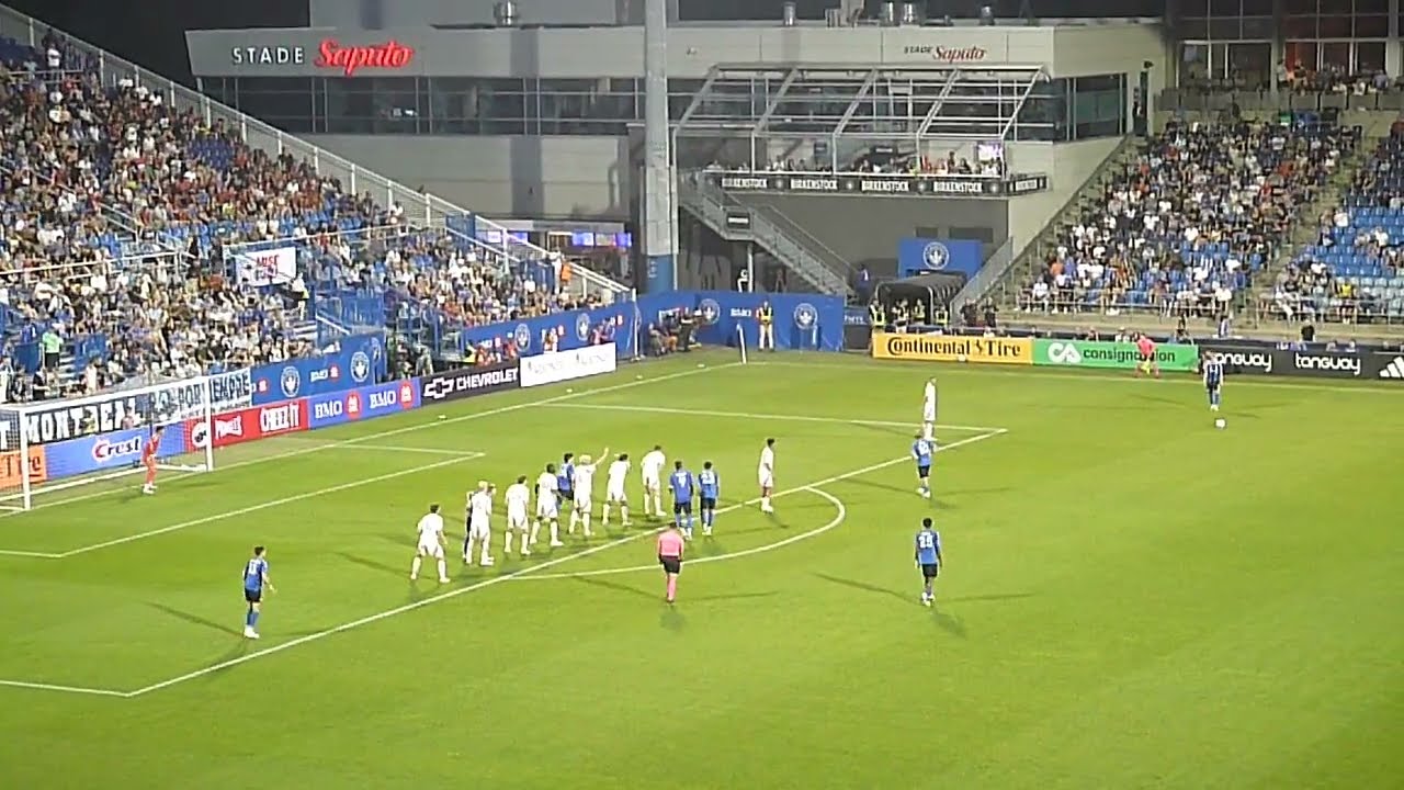 Luis Barraza of D.C. United makes a great save to prevent an own goal vs. CF Montreal (Impact) 8/16