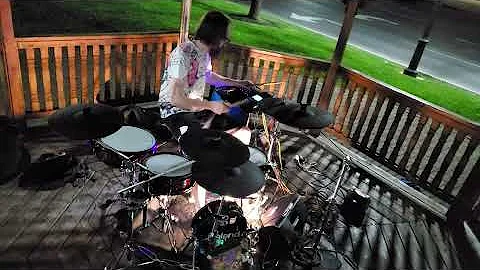 drumming in the gazebo, songs are 'feel good inc' followed by 'no one knows'
