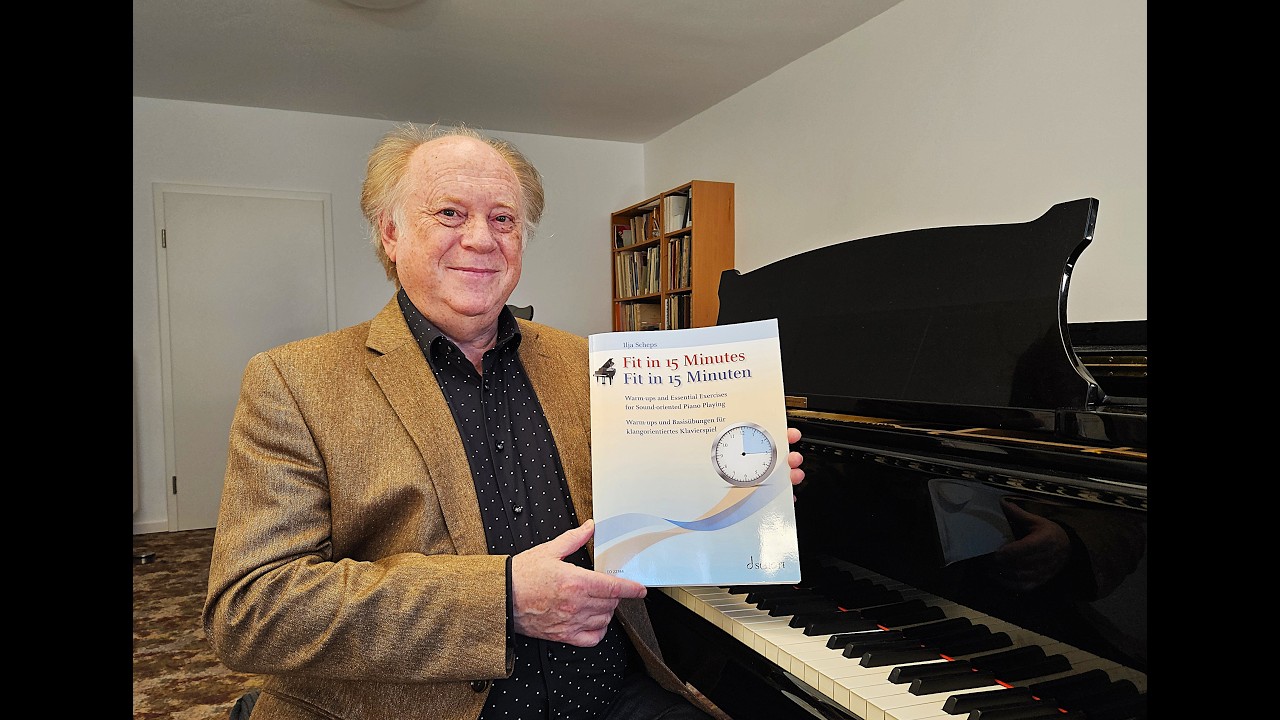 Prof. Ilja Scheps presents his book FIT in 15 MINUTES about a sound-oriented piano playing technique