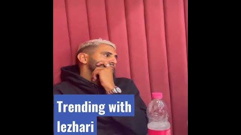 رياض محرز خاشعا يستمع لتلاوة القرآن للقارئ فاتح سيفرجيك
