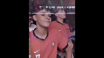Peligrosa CR7 JR Cr7junior Floyymenor Spanishmusic Football 