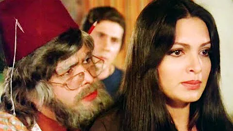 Rishi Kapoor as funny Old Tailor - Amar Akbar Anth...