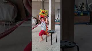 lion dance 😘😘