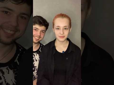 парень делает мне