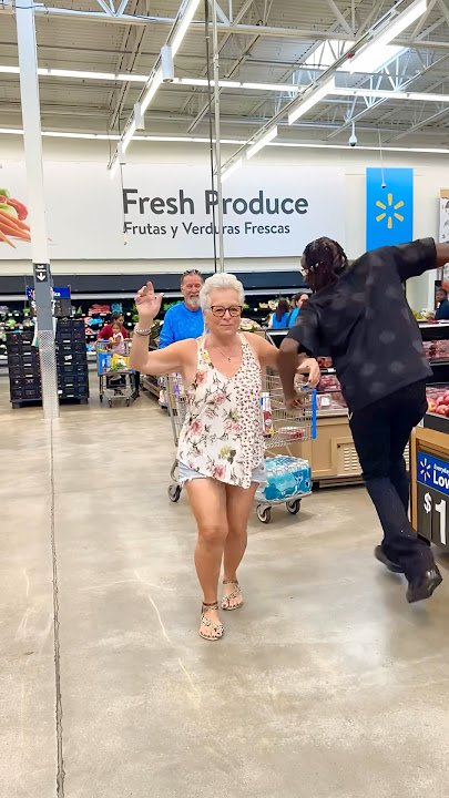 WALMART VIBES (Clewiston, FL) 🥹🔥✅ Everybodys The Cool Kid In This Walmart 🙌🏾! #fyp #vibes