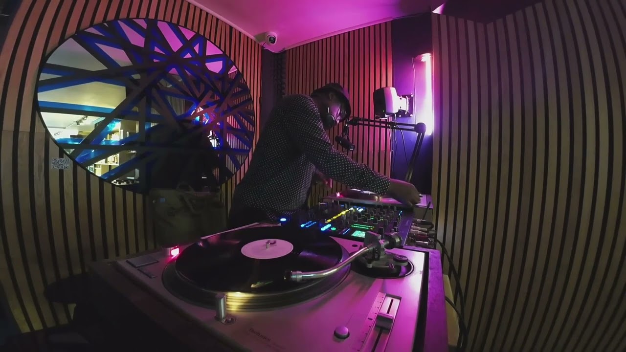 Global Vinyl Excursions 007