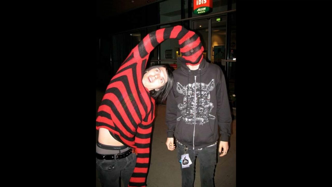 Raggedy Angry - I Want A Song With A Rediculously Long Name Too, Just Like Those S****y Punk Bands auf YouTube ansehen Raggedy Angry - I Want A Song With A Rediculously Long Name Too, Just Like Those S****y Punk Bands auf YouTube ansehen