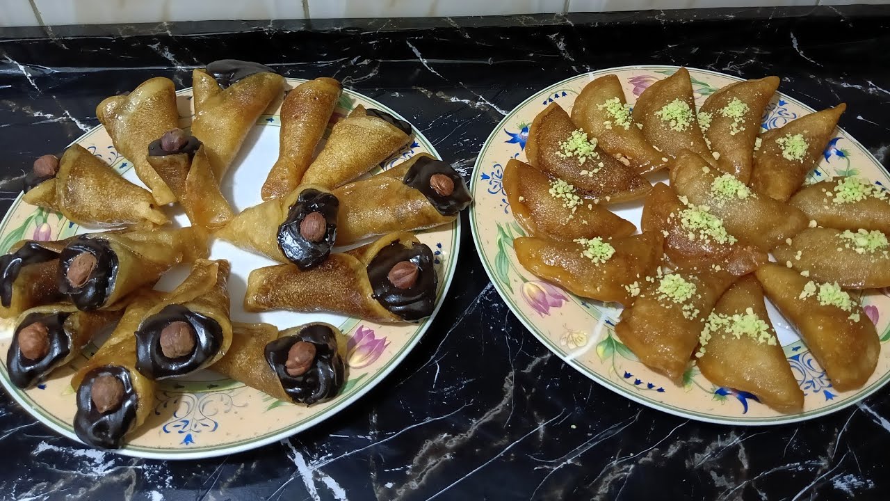 قطايف مقرمشه واحلي من الجاهزه بدون سميد ولا خلاط هتنبهري بجمالها بلشوكلاته والمكسرات☺️👌