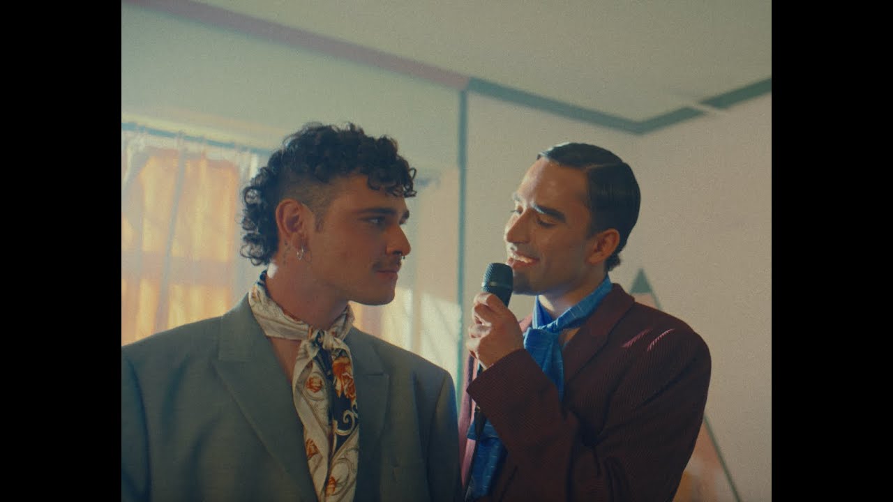 DULZARO & Mondra - Un Labradorito (Videoclip Oficial)