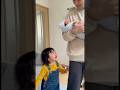 なんで私を抱っこしてくれないの⁉️