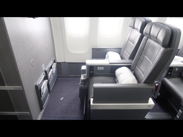 American Airlines Premium Economy: What to Expect - NerdWallet