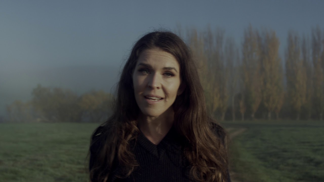 Fanny Lumsden - Fierce  [OFFICIAL VIDEO] video thumbnail