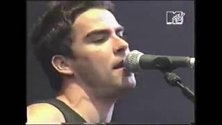 Stereophonics - The Bartender & The Thief (Live at V Festival - 1999)