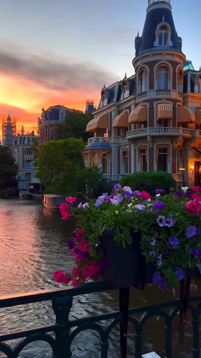 𝙎𝙢𝙞𝙡𝙞𝙣𝙜_𝙁𝙤𝙧_𝙐💜 #music #love #remix #viralvideo 🔥 #liyrics #btslyrics #foryou #edm #lirics #dj