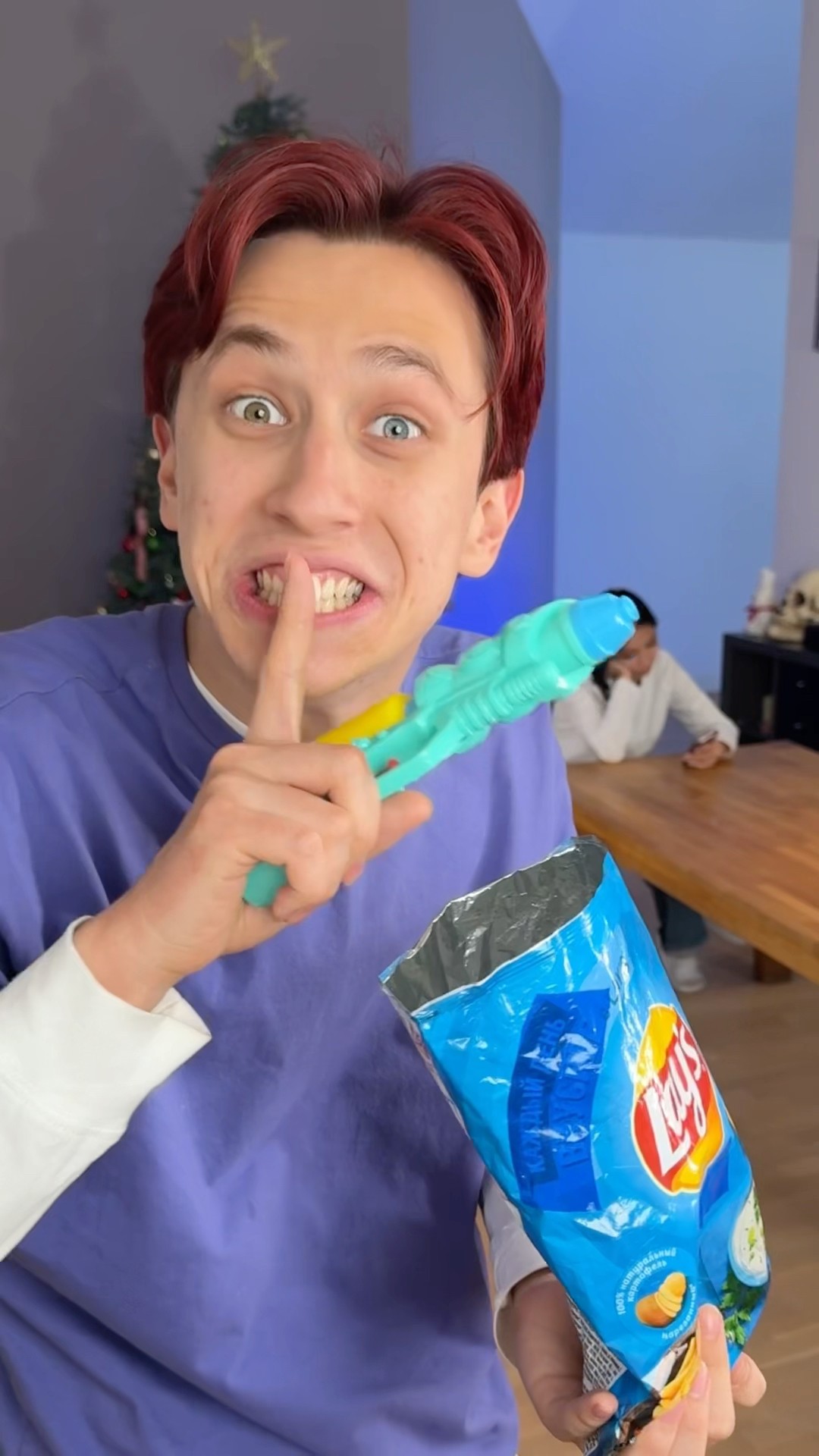 Water-gun Chips prank ?