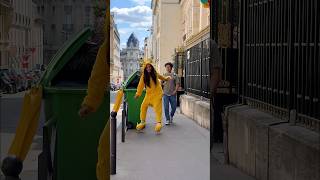 This is so UNPLEASANT..Why did he react to my joke like that?🤦🏻‍♀️🥲 LA ELVÍRA #kawaii #shorts