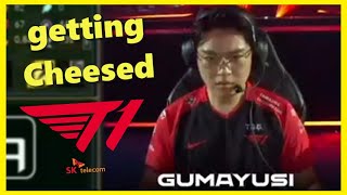 T1 Gumayusi gets bullied by Singed Support Lehends