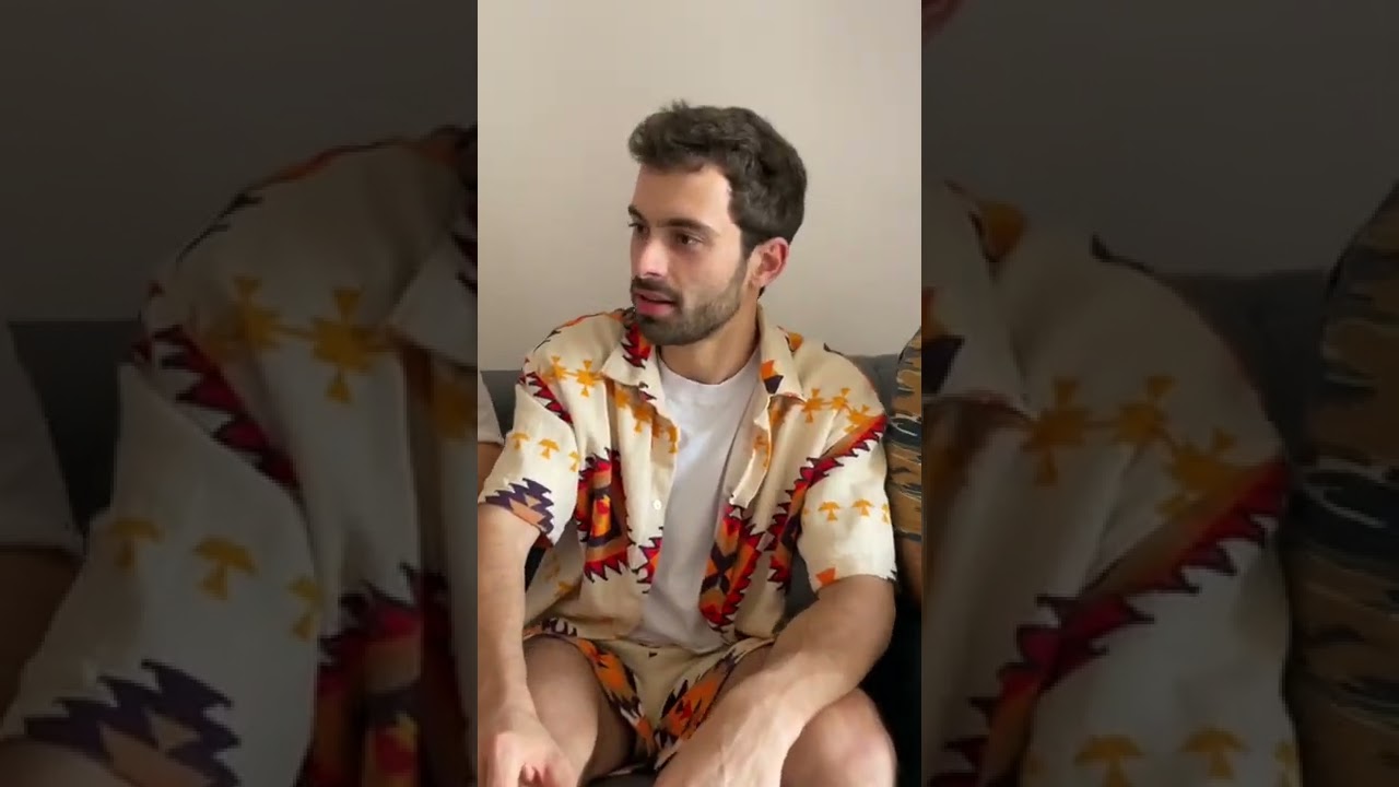 WHEN YOUR BOSS IS CALLING BUT .. 😂