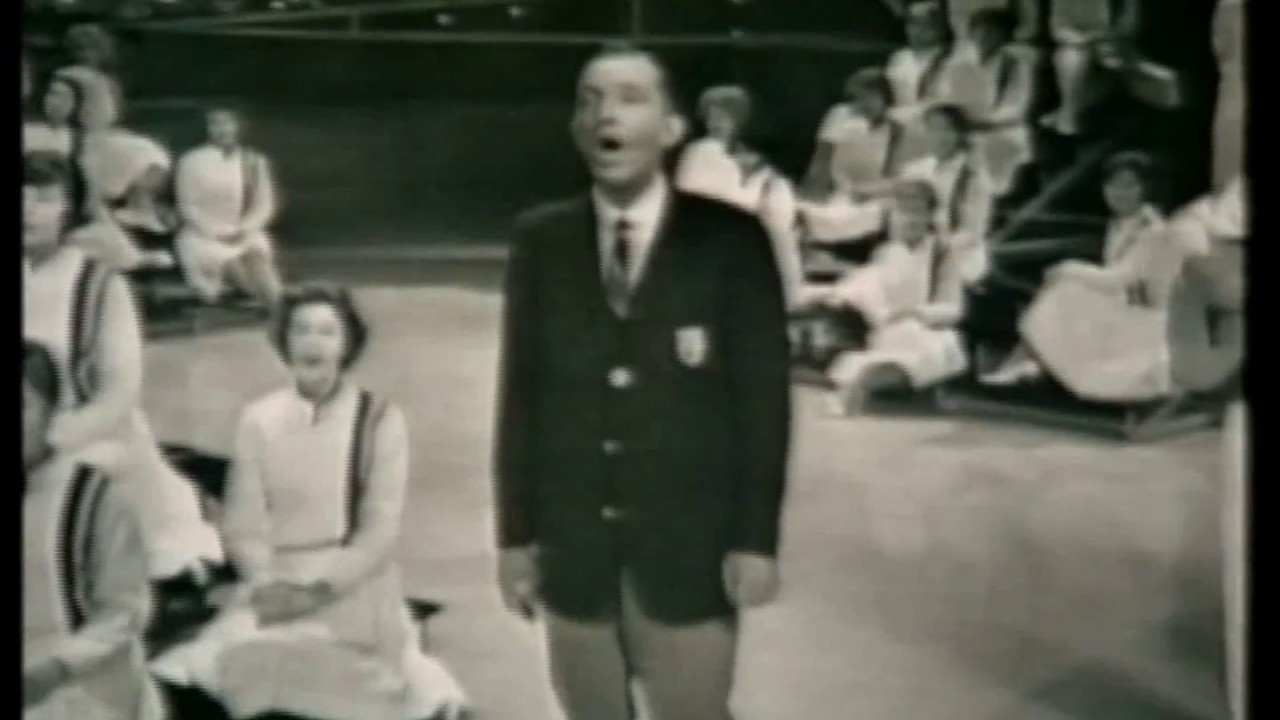 Bing Crosby Shenandoah (Across The Wide Missouri) with the Young