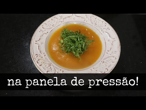 Sopa de mandioquinha com cenoura